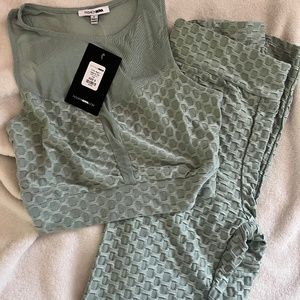 Fashion Nova honeycomb set